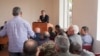 Amenia - Agriculture Minister Ignati Arakelian meets with grape farmers in Aghavnadzor village, 28Sep2016.