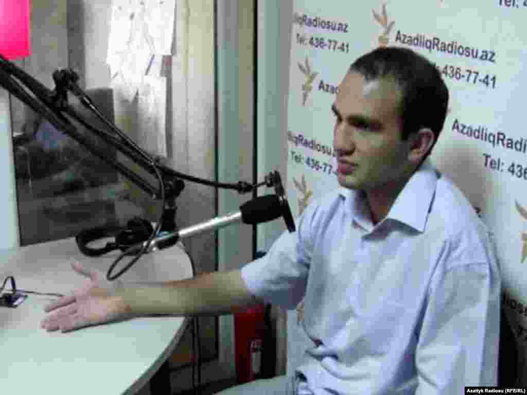 Godine 2009. vlasti u Azerbejdžanu privele su na ispitivanje više od 40 ljudi nakon što su glasali za Ingu i Anuš, takmičare rivalske Jermenije. Rovšan Nasirli je rekao da su ga ispitivači optužili da nema "etničkog ponosa" i zbog ugrožavanja nacionalne bezbednosti.