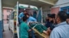 Një ndërtesë e dëmtuar pas një sulmi të dyshuar me raketa indiane, në Muridke, një qytet në provincën Punjab të Pakistanit, 7 maj 2025.