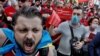 Члены партии Шария проводят демонстрацию против президента Владимира Зеленского в Киеве 17 июня 2020 года