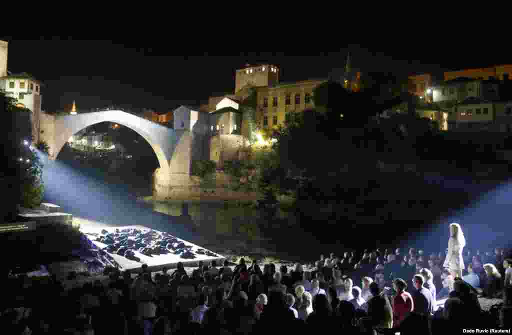 Mostar, 28. septembar 2013. Foto: REUTERS / Dado Ruvić