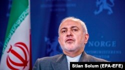 وزیر خارجه ایران ضمن مخالفت با ائتلاف آمریکا برای امنیت دریایی در خلیج فارس، گفته است نیازی به بستن تنگه هرمز نیست.