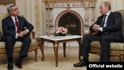 Հայաստանի նախագահ Սերժ Սարգսյանի եւ Ռուսաստանի վարչապետ Վլադիմիր Պուտինի հանդիպումը Մոսկվայում, 25-ը հոկտեմբերի, 2011թ.