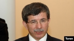 Министр иностранных дел Турции Ахмет Давутоглу (архив)
