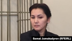 Аида Салянова соттук териштирүүлөрдүн биринде. Архивдик сүрөт.