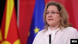министерката за одбрана Славјанка Петровска