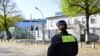 Офицер полиции у посольства Израиля в Берлине, иллюстративное фото