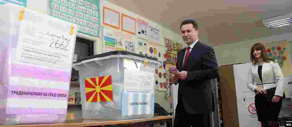 Premijer Nikola Gruevski glasa na izborima u Skoplju