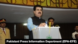 د سېنېټ چیېرمېن صادق سنځراڼی