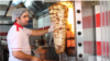 Isztambul, Törökország: sül a döner. Más, étolajigényes ételek árát kénytelenek voltak megemelni a vendéglátósok - ahogy sok más országban is.