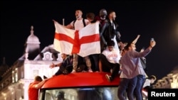 A labdarúgó-Eb nem volt mentes a nacionalista és politikai felhangoktól. Brüsszelnek kínos lenne, ha a brexitre szavazó Anglia lenne a bajnok