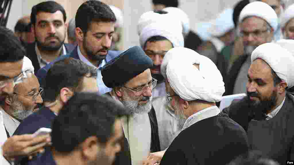 ابراهیم رئیس در قم در دیدار با اعضای «جامعه مدرسین»