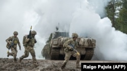 Katonák a Tavaszi vihar elnevezésű NATO–észt közös hadgyakorlaton 2021. május 27-én
