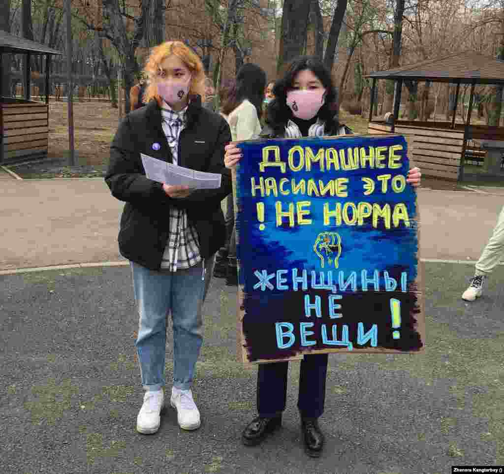 Согласно данным Human Rights Watch, домашнее насилие глубоко «укоренилось» в казахстанском обществе. Международная правозащитная организация считает, что «закон о домашнем насилии» 2009 года, направленный на предотвращение насилия и борьбу с ним, не соответствует международным стандартам в области прав человека. Поскольку закон «не криминализирует домашнее насилие как конкретное правонарушение и не предоставляет адекватную защиту и средства правовой защиты тем, кто живет в страхе перед жестоким обращением». 