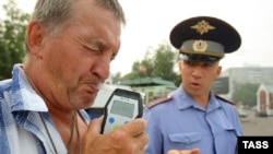 Допустимий рівень алкоголю в крові російських водіїв дещо вищий, ніж в Україні