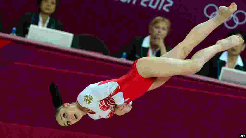 Ruska gimnastičarka Aliya Mustafina, London, 7. august 2012. Foto: AFP / Emmanuel Dunand