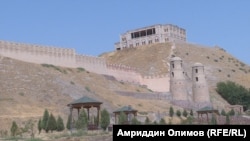 Ежегодно Гиссарскую крепость посещали десятки тысяч туристов