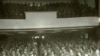 Ceaușescu întâlnindu-se, în noiembrie 1978, cu reprezentanții Armatei și ai serviciilor secrete, cele două falange care, alături de MAN, i-au asigurat supraviețuirea aproape un sfert de veac la putere. Fototeca online a comunismului românesc, cota 303/1978