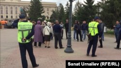 Оралдағы 10 мамырда өткен рұқсат етілмеген митинг.