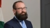 Szájer József, a Fidesz alapítója és 2004 óta európai parlamenti képviselője, 2020 november 29-én jelentette be, hogy az év végével lemond mandátumáról. 