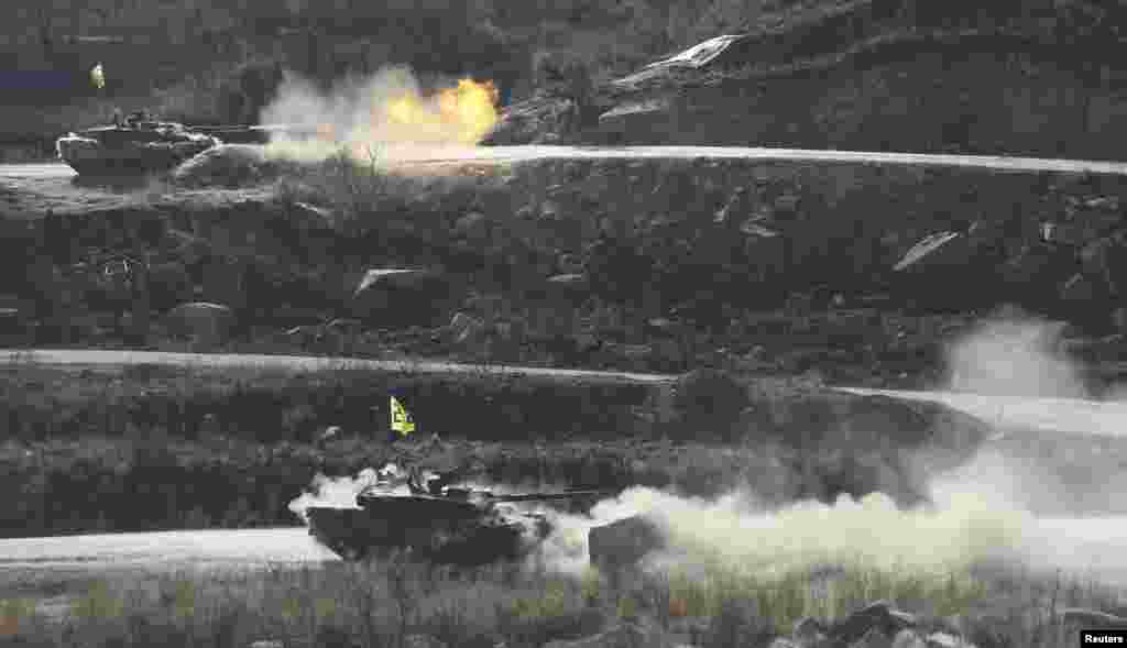Дел од заедничките вежби на Јужна Кореа и Соединетите држави.