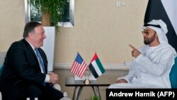 مایک پمپئو وزیر خارجه آمریکا و محمد بن زاید آل نهیان ولیعهد امارات