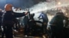 Полиция Стамбула пытается подавить протесты против ареста мэра Экрема Имамоглу