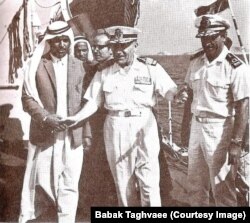 دریابد رسایی فرمانده نیروی دریایی شاهنشاهی و شیخ شارجه در جزیره ابوموسی در روز نهم آذر ۱۳۵۰.