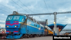 Поїзди проїжджатимуть низку станцій без посадки пасажирів