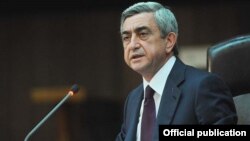 Նախագահ Սերժ Սարգսյանը Հայաստանի դիվանագիտական ներկայացուցչությունների ղեկավարների հետ հանդիպման ժամանակ, Երեւան, 30-ը օգոստոսի, 2011թ.