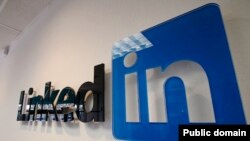Логотип социальной сети для поиска деловых контактов LinkedIn