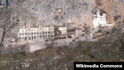 Manastir Ostrog