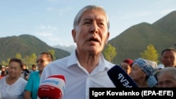 Атамбаєв вирішив здатися правоохоронцям