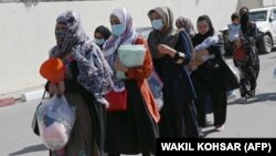 Сполучені Штати і їхні союзники з 14 до 31 серпня евакуювали понад 123 тисячі людей з Кабула. Але десятки тисяч афганців з групи ризику залишилися неевакуйованими