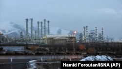 بازطراحی تأسیسات آب سنگین اراک، در زمره معافیت‌هایی است که تا هفتم آبان ماه ادامه خواهد داشت.