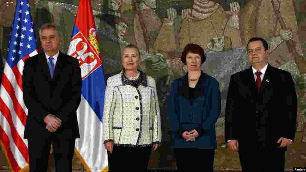 Predsednik Srbije Tomislav Nikolić, državna sekretarka SAD Hilari Klinton, visoka predstavnica EU Ketrin Ešton i premijer Srbije Ivica Dačić u Beogradu