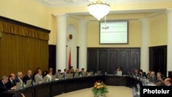 Armenia -- Ministers hold a weekly meeting.