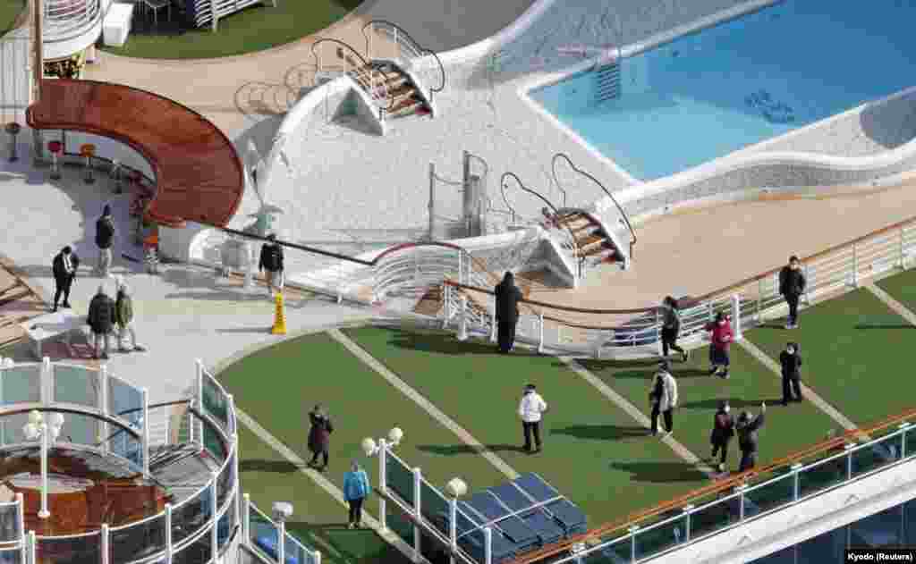 Passengers on deck. Those aboard the Diamond Princess have been mostly confined to their rooms, with occasional walks in the fresh air permitted. On February 9, the U.S. Embassy in Japan said there was "no current evidence to suggest that the virus spreads between rooms on a ship through the air-handling system."