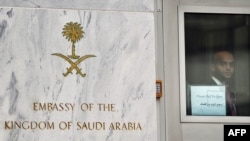 "Saud Arabystanynyň ilçisini öldürmek baradaky gizlin plan beýanat eden prezident Barak Obama muny 'Tähranyň howply we pähimsiz edim-gylymynyň ülňüsiniň bir bölegi' diýip atlandyrdy. 