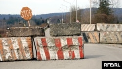 Согласно плану действий, жители Абхазии и Южной Осетии получат возможность взять нейтральные удостоверения личности