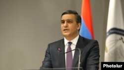 Омбудсмен Армении Арман Татоян (архив)