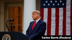 Претседателот Доналд Трамп