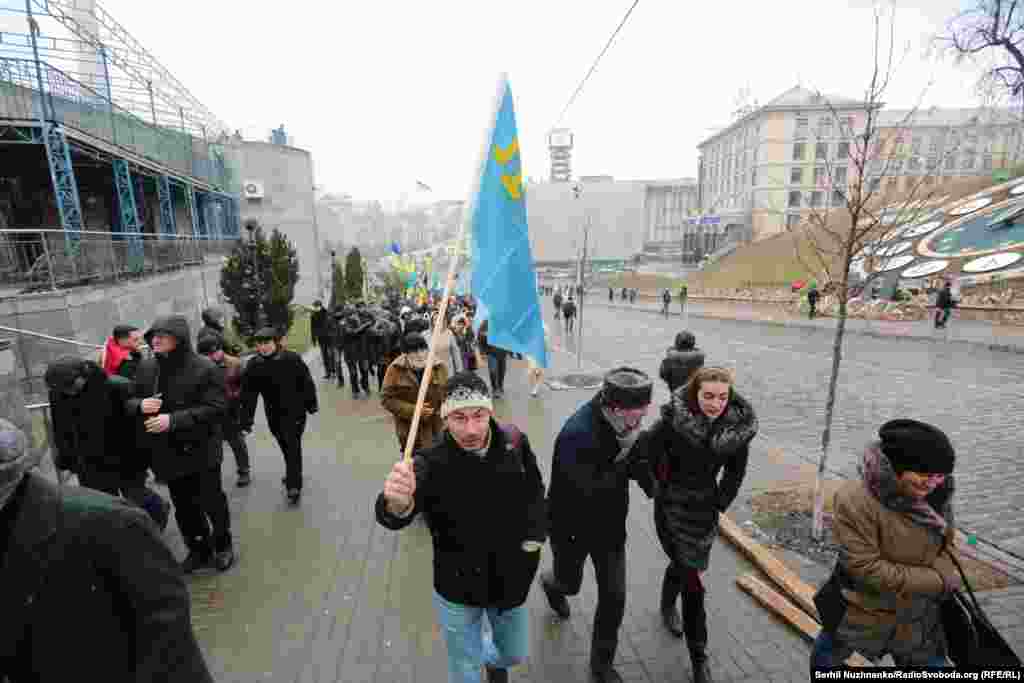 Украина продолжает борьбу за аннексированный Крым – заявил 26 февраля президент Украины Петр Порошенко