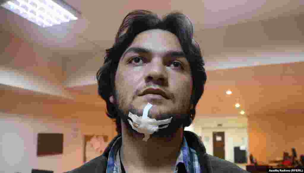 Emin Əliyev, fotoqraf, 2013-cü il oktyabrın 12-də Bakıda döyülüb. 