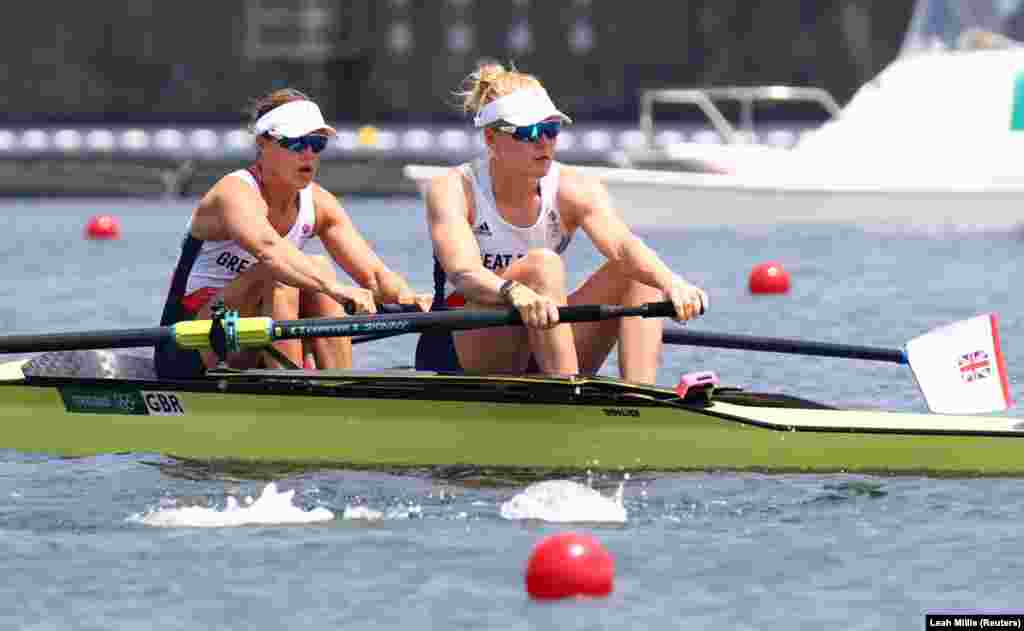 Polly Swann és Helen Glover az olimpián. A páros végül a negyedik helyen végzett. 