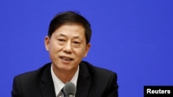 Ceng Ji-hszin sajtótájékoztatót tart Pekingben 2021. július 22-én
