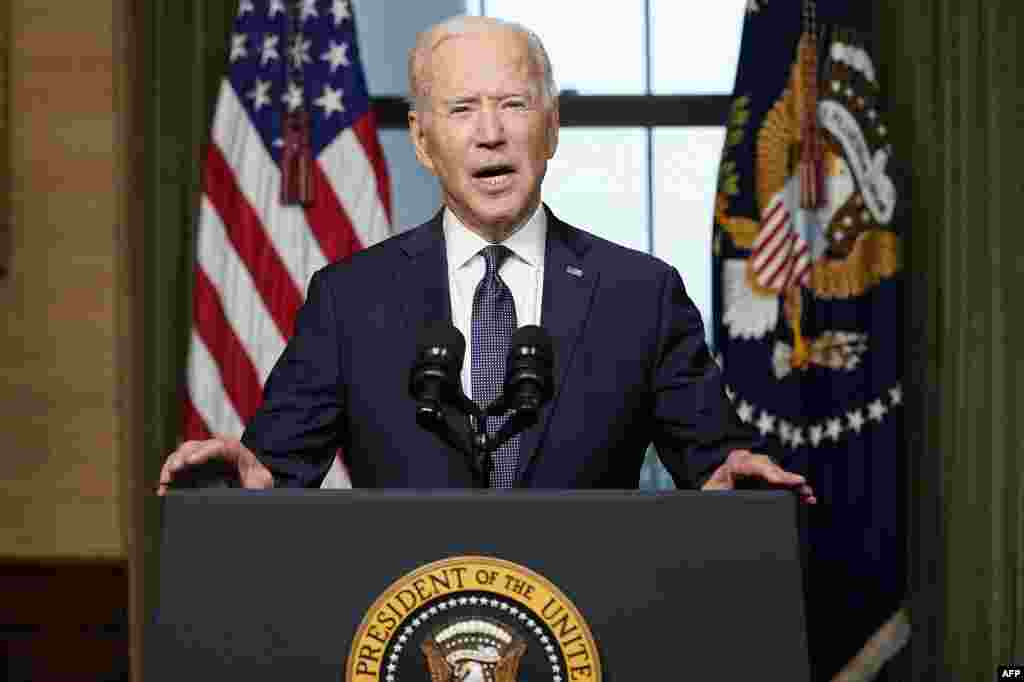 2021. április 14. Joe Biden amerikai elnök bejelenti, hogy szeptember 11-ig – a szeptember 11-i terrortámadások huszadik évfordulójáig – az összes megmaradt amerikai csapatot kivonják Afganisztánból