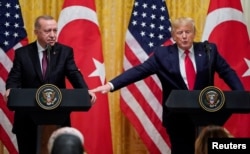 Президент США Дональд Трамп и президент Турции Реджеп Тайип Эрдоган во время совместной пресс -конференции в Белом доме в Вашингтоне. США, 13 ноября 2019 года