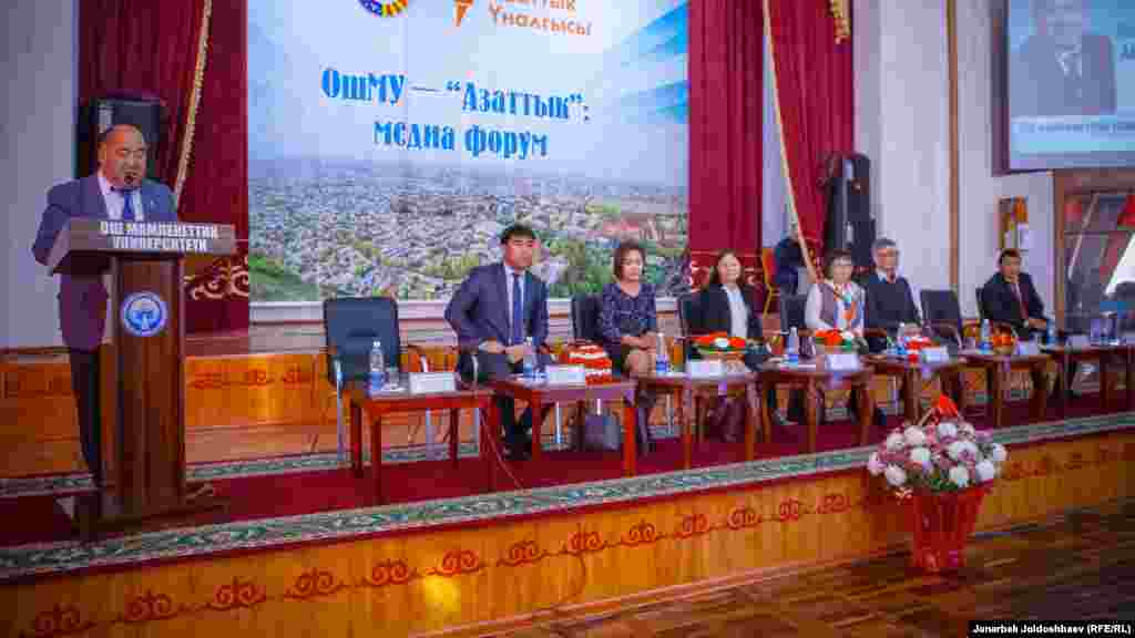 ОшМУнун ректору Каныбек Исаков. 